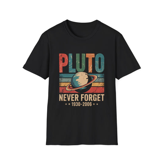 Pluto: Never Forget Vintage Planet Graphic Tee